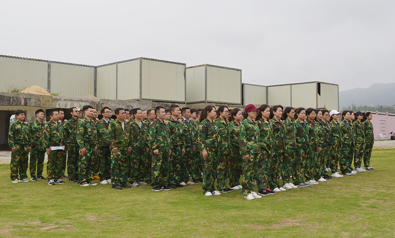 朗奧戶外拓展——新長(zhǎng)征軍事基地站！